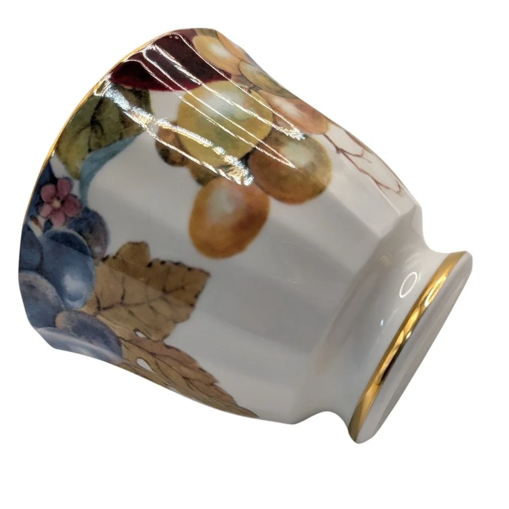 Vintage Royal Kingston Teacup‎ Footed Floral Leaves Grapes Hand Painted England